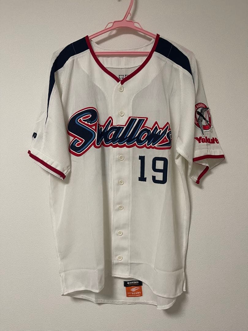 ヤクルトスワローズ　石川雅規　ユニフォーム　つば九郎 わかりあえる、おとことおす」ヤクルト石川雅規とつば九郎の特別な関係