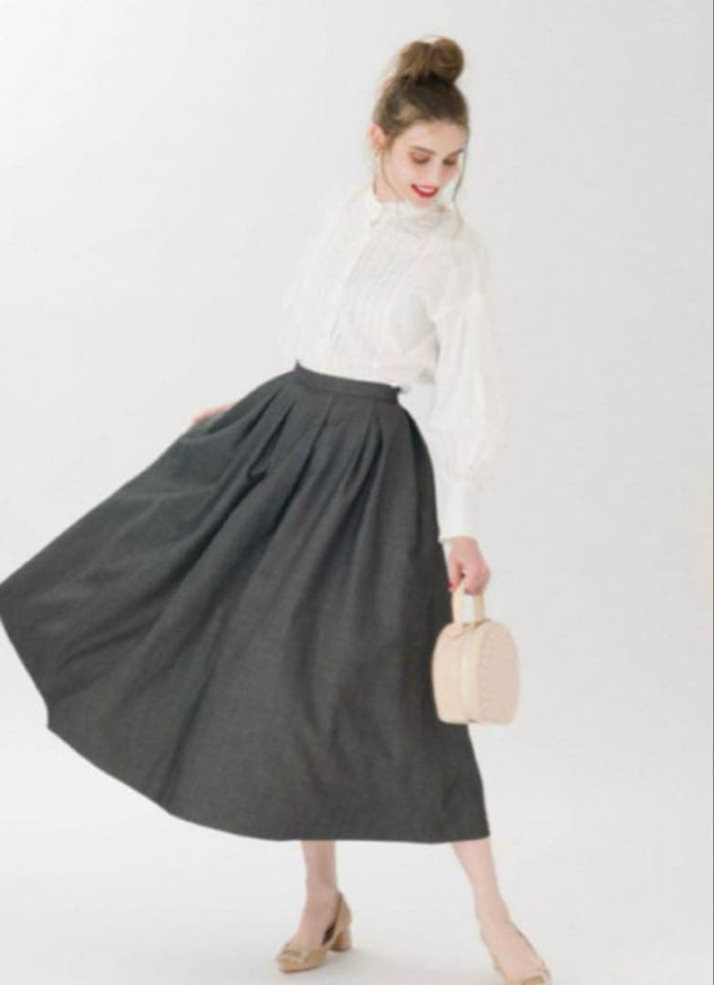 ツルバイマリコオイカワArianaデニムスカート　34 0430622014787cl_75?$VS_1500$