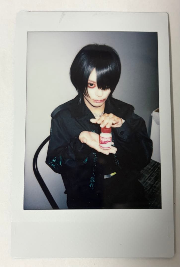 甘い暴力 咲 チェキ① - メルカリ