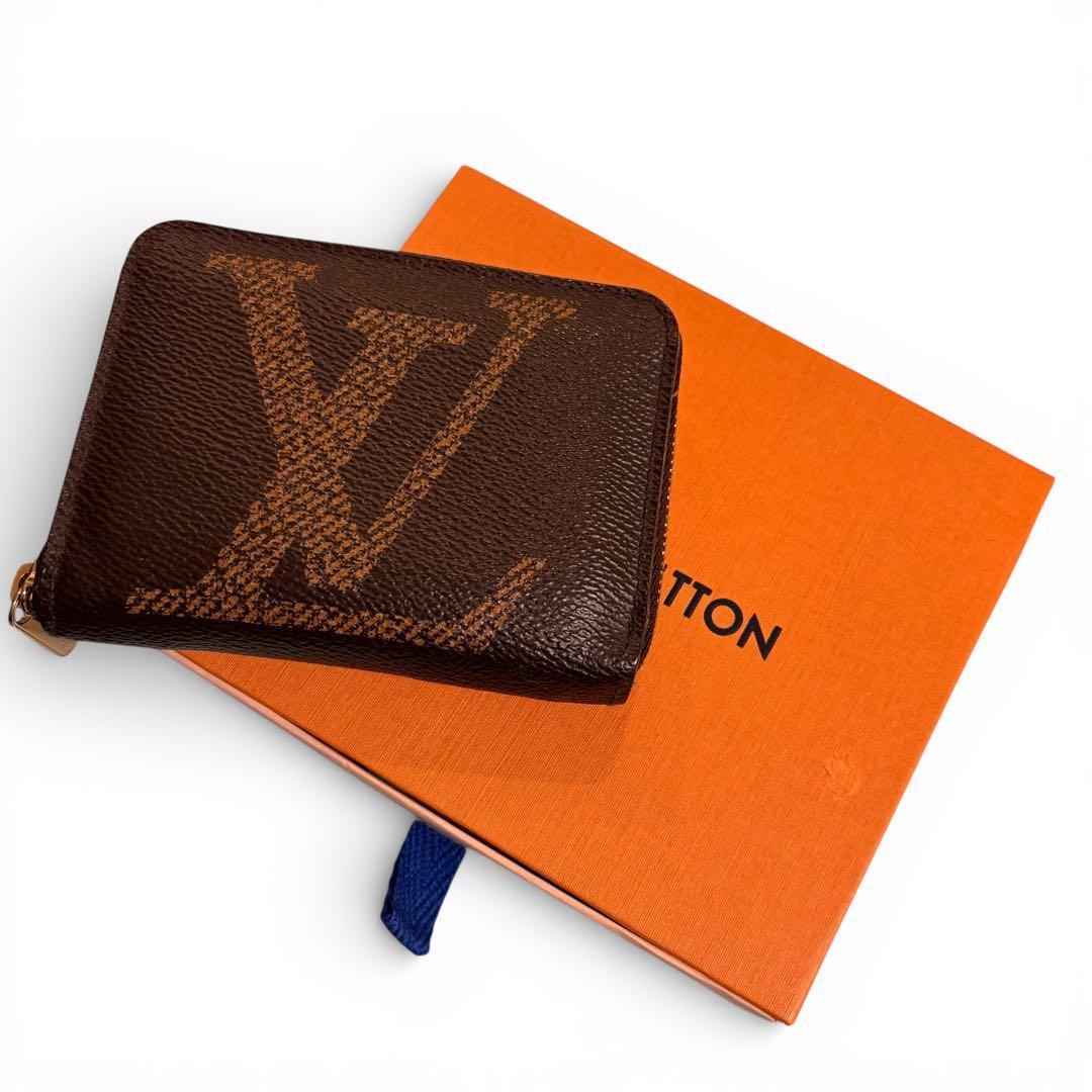 ルイヴィトン ジッピーコインパース ジャイアントモノグラム ブラウン