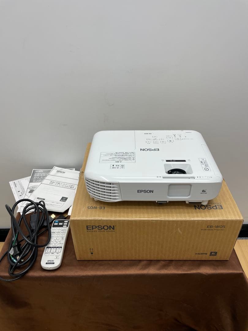 ⭐︎美品⭐︎EPSON プロジェクター EB-W05 データプロジェクター EB-W05 EPSON｜エプソン 通販 | ビックカメラ.com
