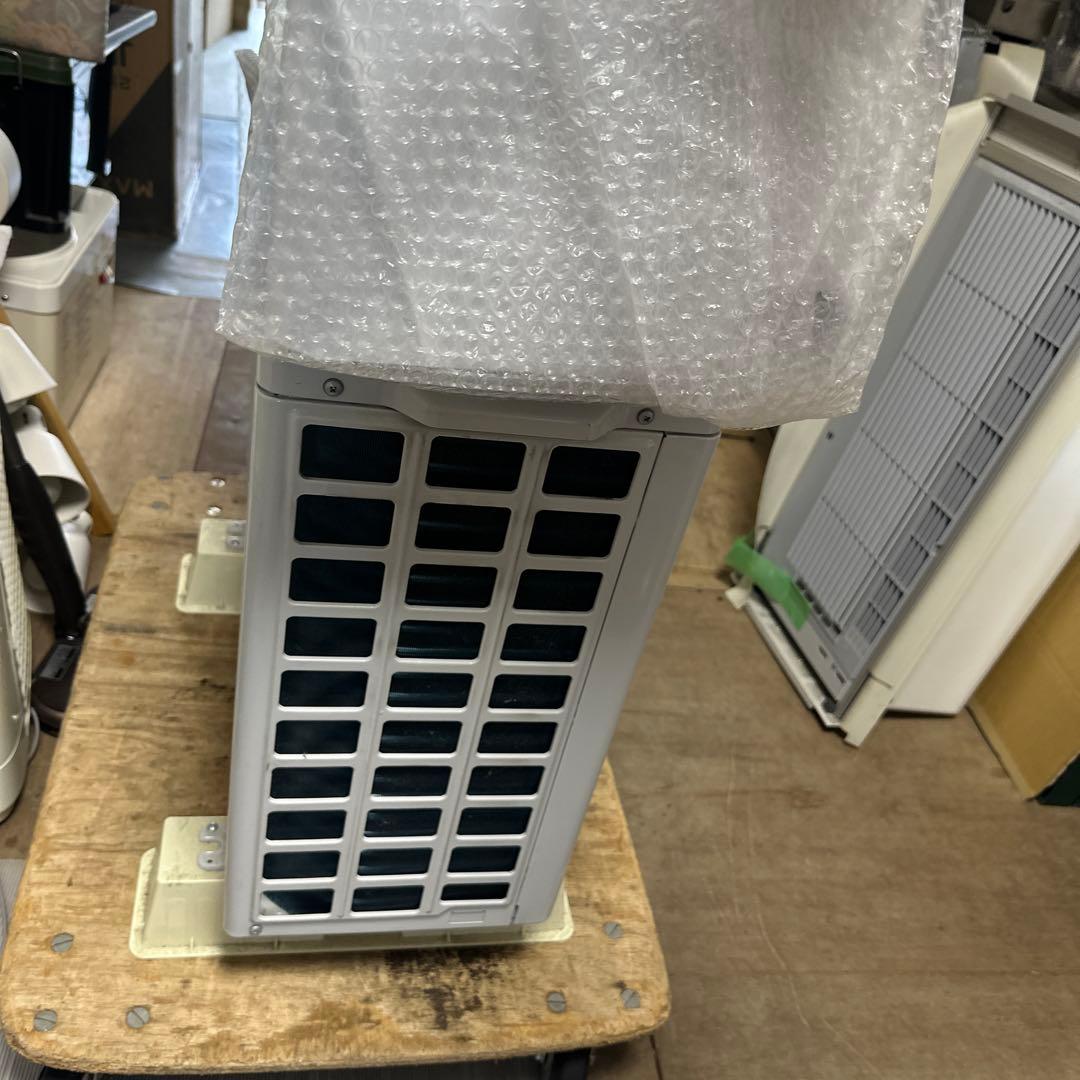 ハイセンス エアコン 2.2kw 2024年式　美品