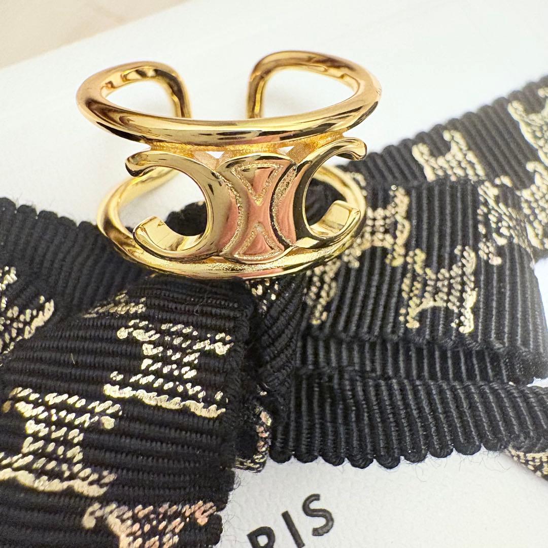 数点のみ】CELINE セリーヌ トリオンフ ロゴ ゴールド リング - メルカリ