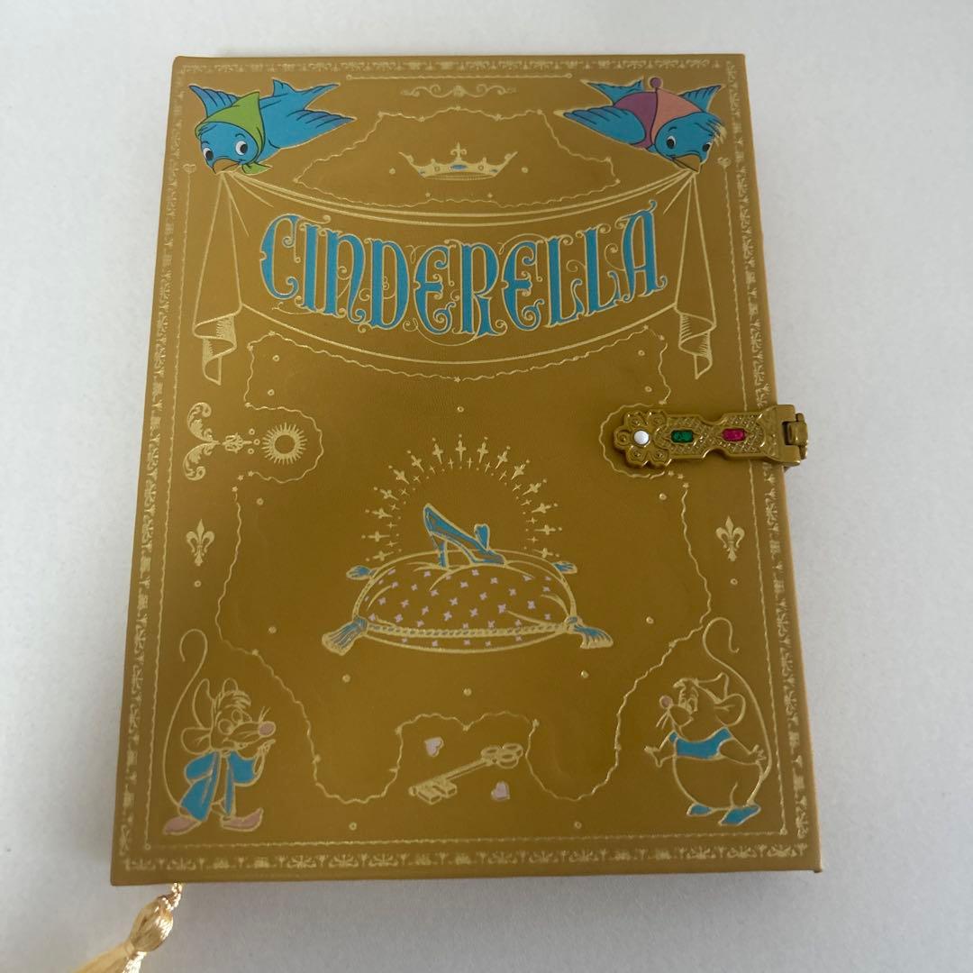 ディズニーストア シンデレラ ノート ストーリーブック - メルカリ