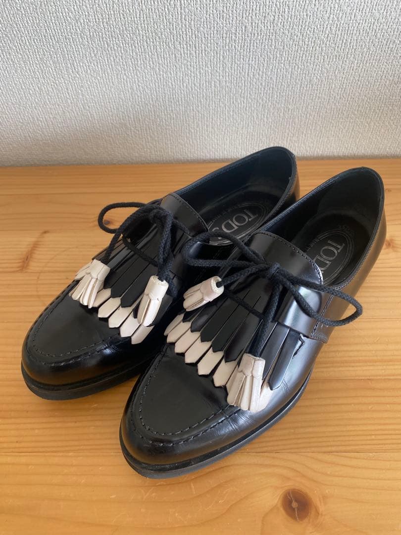 Tod's ローファー　タッセル TOD'S (トッズ ) スウェード タッセル ローファー TDXXM06BAD8ZLVC