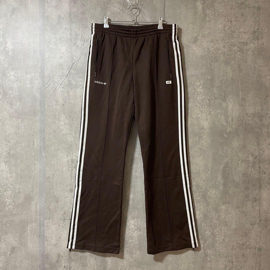 adidasアディダストラックパンツジャージ茶色ブラウン刺繍ロゴワイド