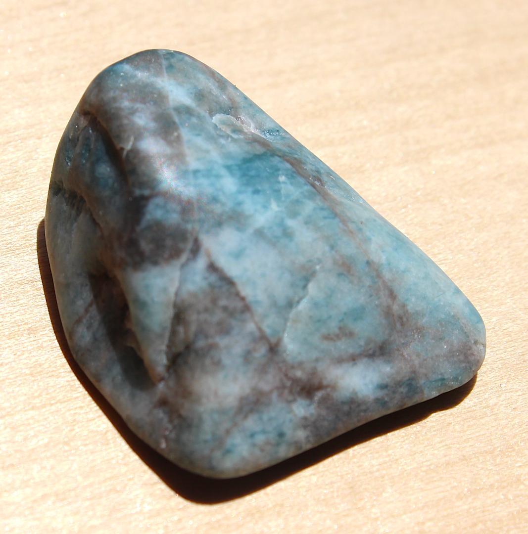 とぅーやん［深海ブルー］糸魚川翡翠 入りコン沢 青翡翠 原石 17.8g