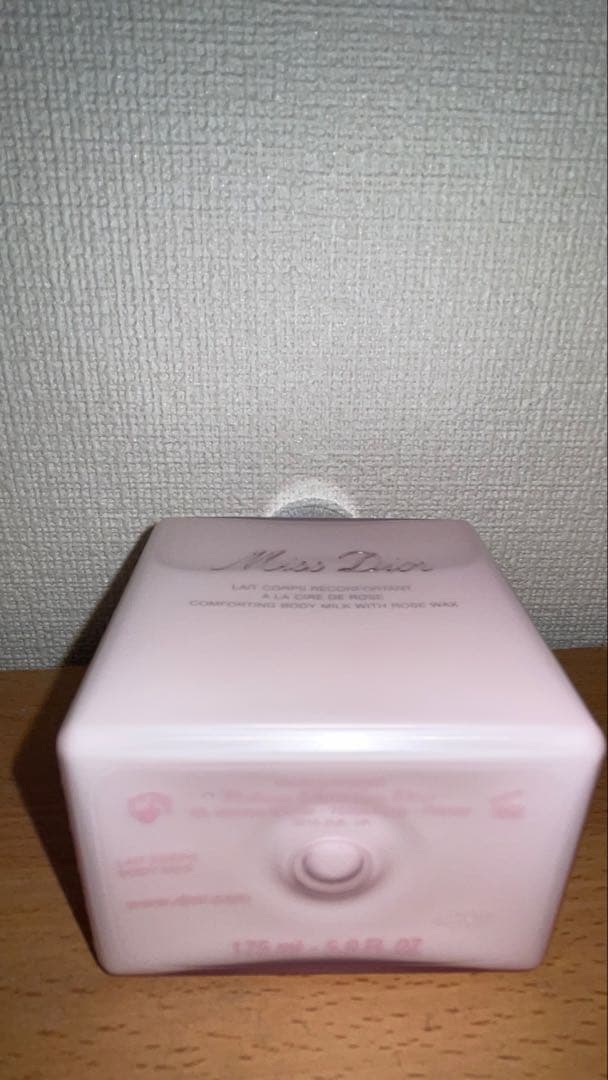 Miss Dior 香水 ブルーミングブーケ✨とボディークリームのセットです！！