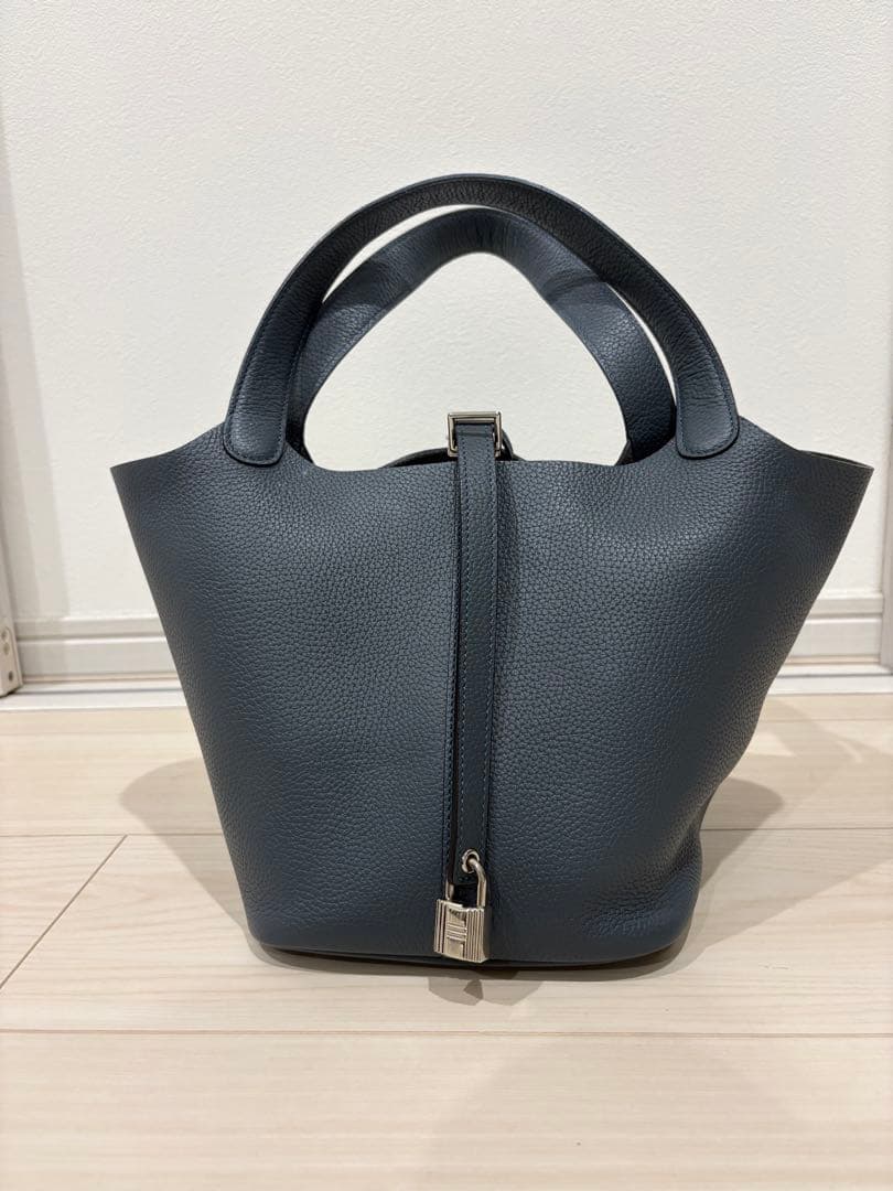 キューブバッグ(MMサイズ) 楽天市場】【 最高ランク本革 ラナパー バッグピロー バッグインバッグ