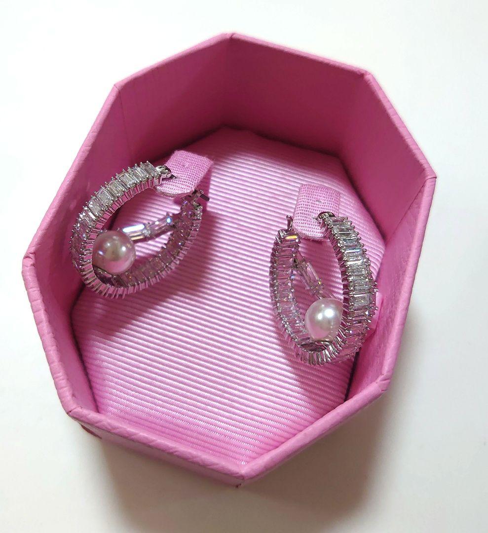 美品♡Ariana Grande♡ スワロフスキーピアス ariana-grande-x-swarovski-drop