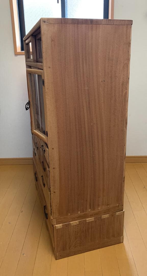 古い木製のガラス戸棚 引き出し8杯 水屋