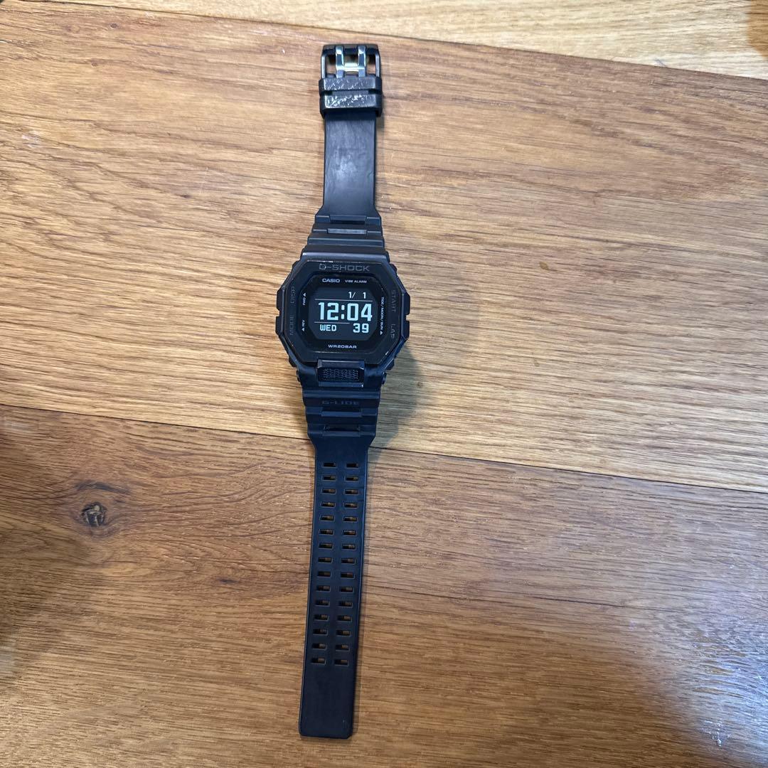 時計 G-SHOCK GBX-100 GBX-100S-1 | G-SHOCK G-LIDE Silver | CASIO CANADA