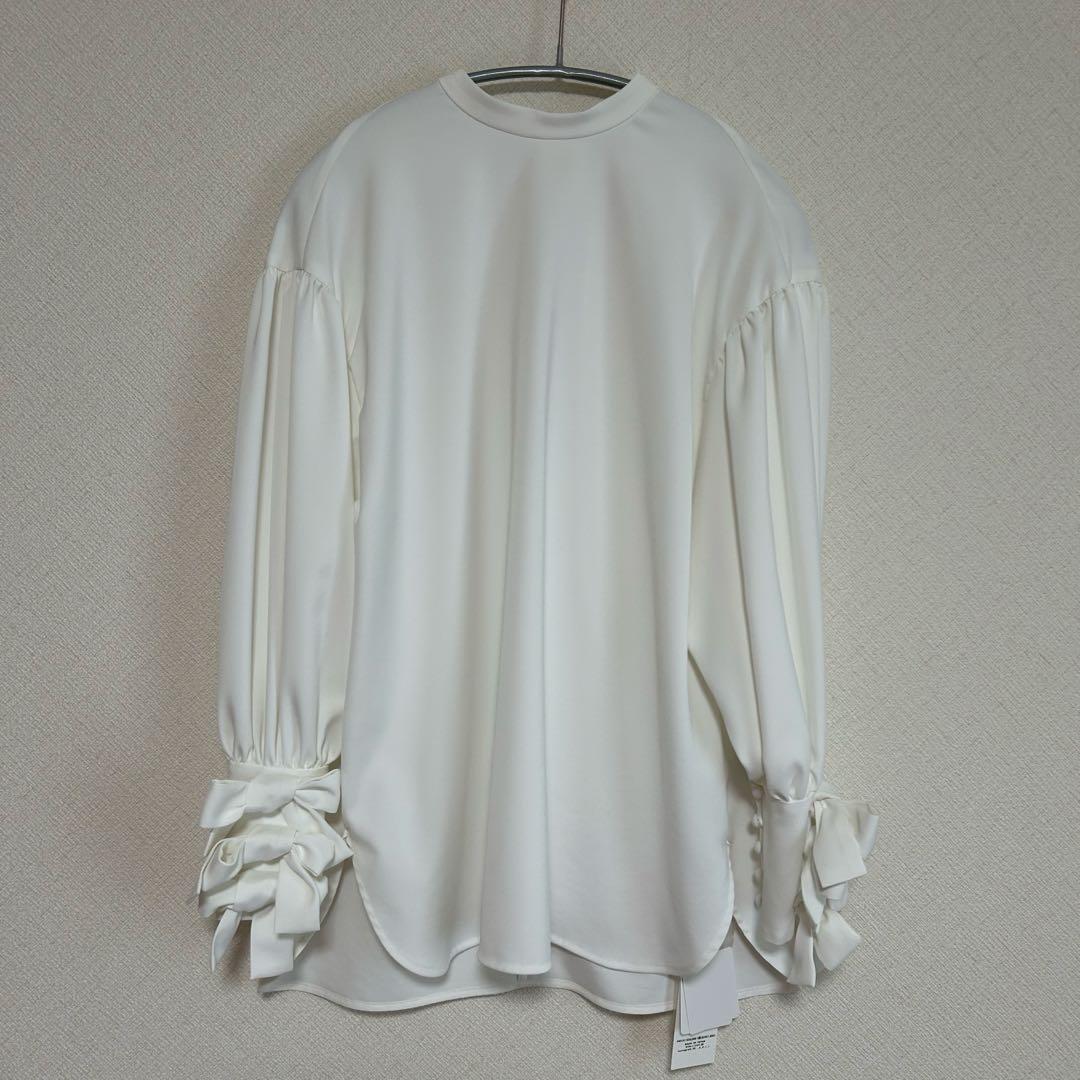 新品未使用】Yori ヨリ shiroconリボンカフスブラウス 34 - メルカリ
