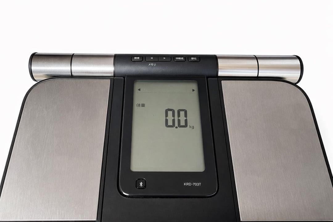 OMRON Karada Scan KRD-703T 体脂肪計 - メルカリ