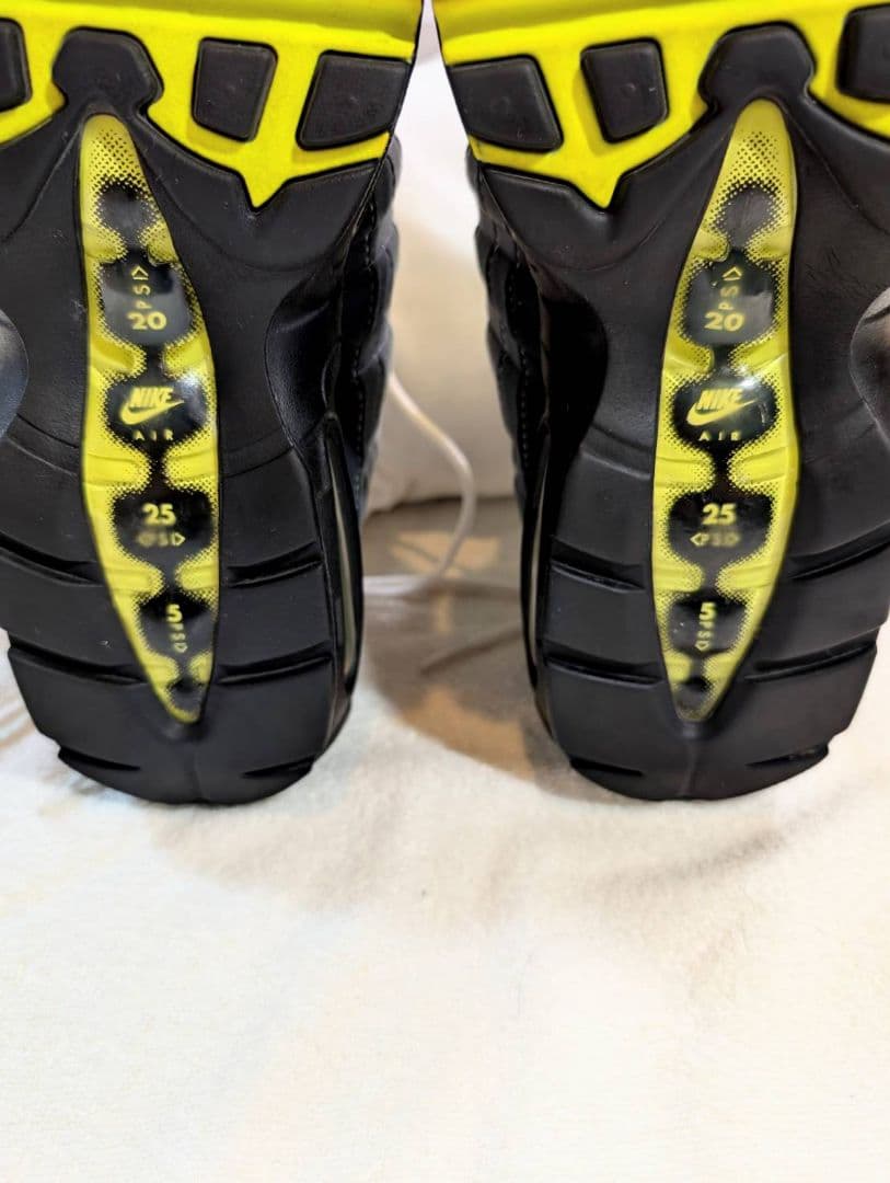 毎日値下げ ナイキ エアマックス95 イエローグラデ 2020☆正規品☆美品