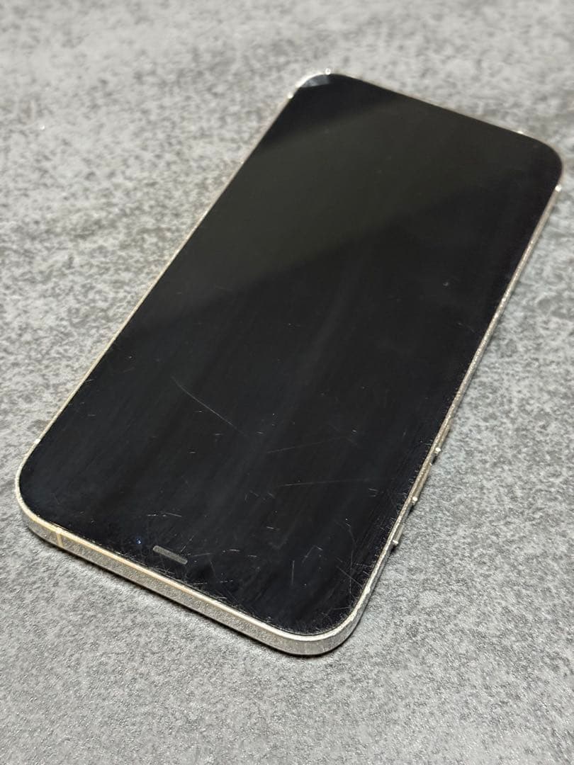 iPhone12 Pro Max 256GB シルバー 画面割れ - メルカリ