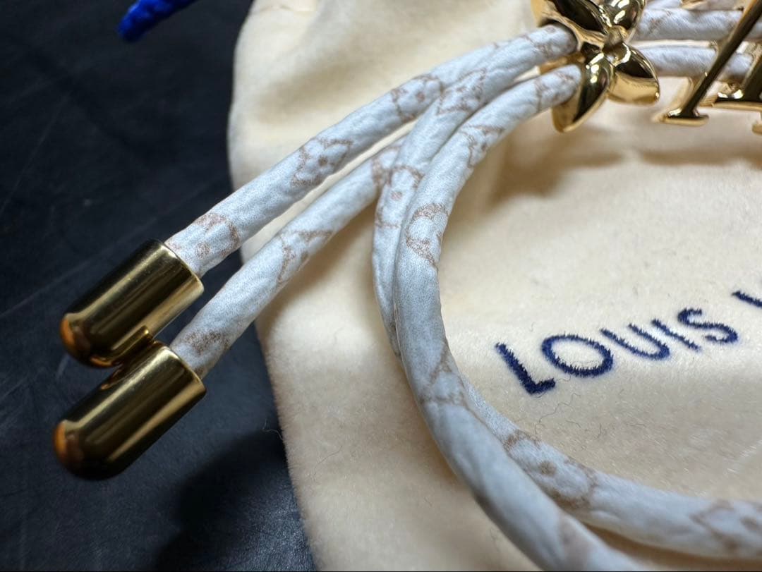 た*み様 極美品 ルイヴィトン ブレスレット LVブルームモノグラム
