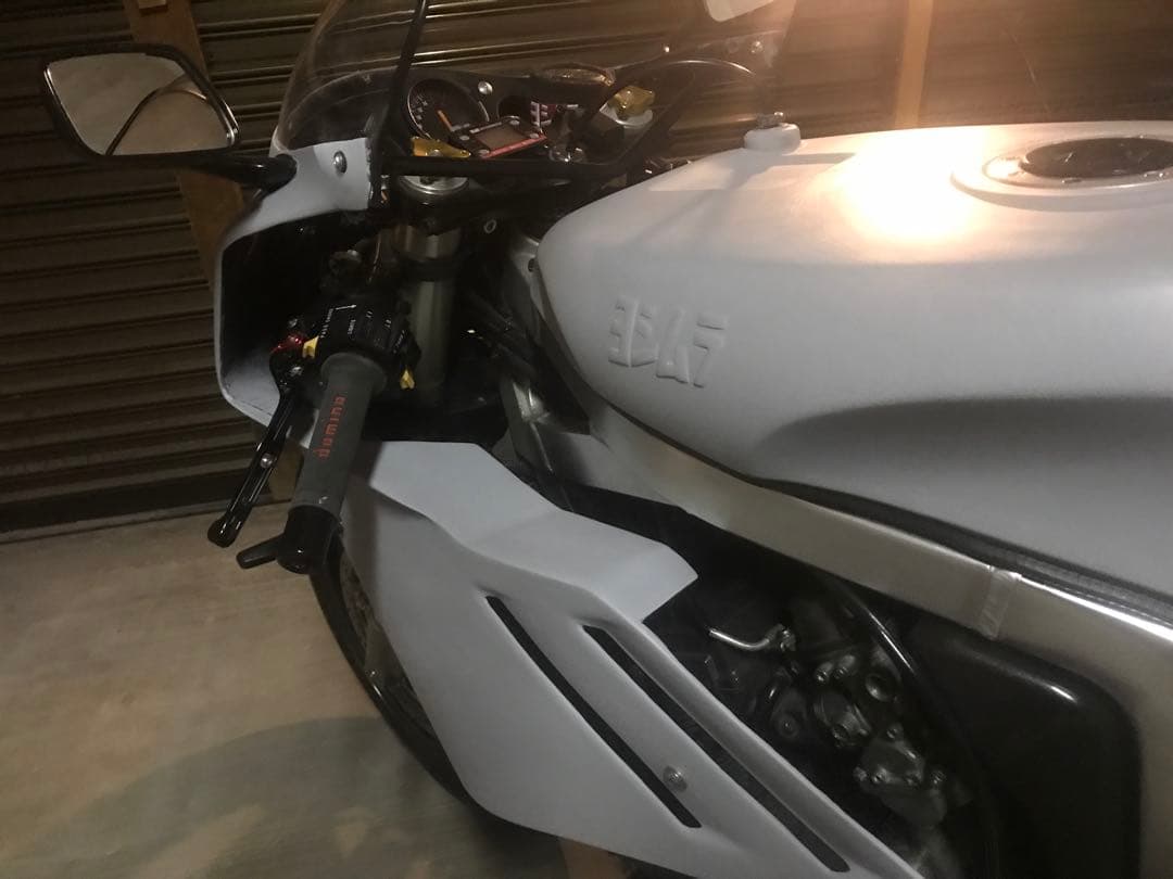 SUZUKI GSX-R400R GK76A F カウル スズキ 耐久レーサー - メルカリ