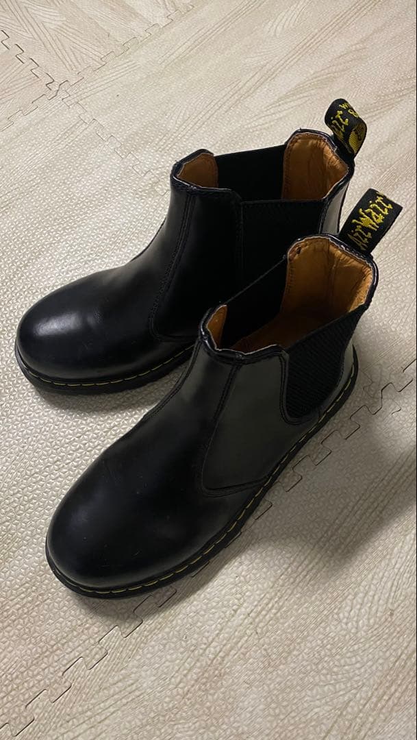 ドクターマーチン 2976 チェルシーブーツ EU38 サイドゴア ブラック ドクターマーチン Dr.Martens チェルシーブーツ サイドゴアブーツ 2976