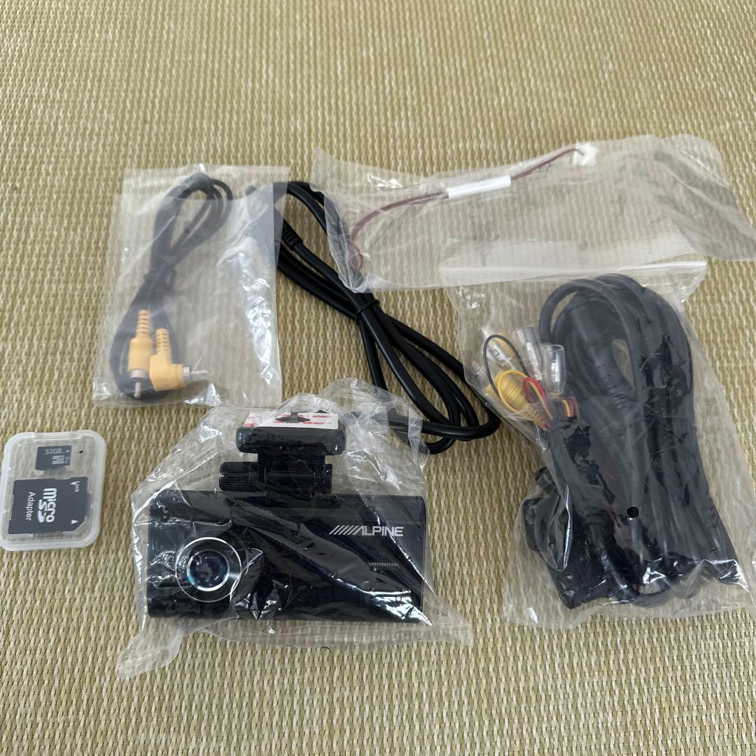 ALPINE ドライブレコーダー　DVR-C02W ドライブレコーダー(フロントカメラ+ルームカメラタイプ)DVR-C02W