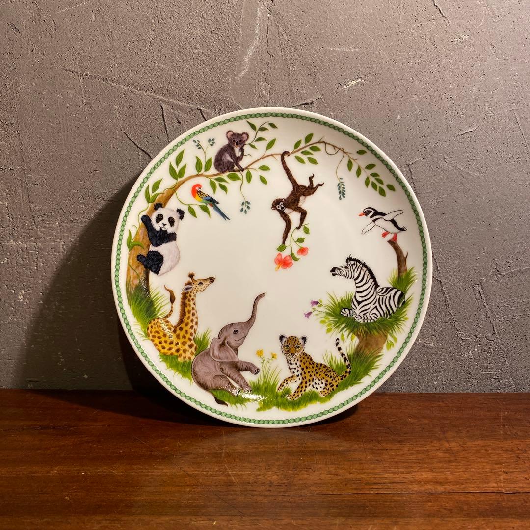 美品 LYNN CHASE ジャングルパーティ 21.5cm皿 高級食器メーカー