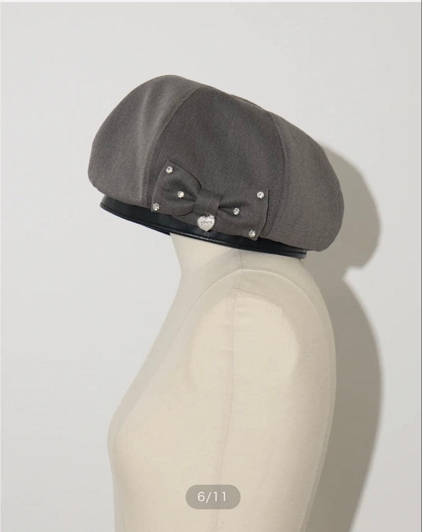 pium ビジューリボンベレー【チャコール】 - メルカリ