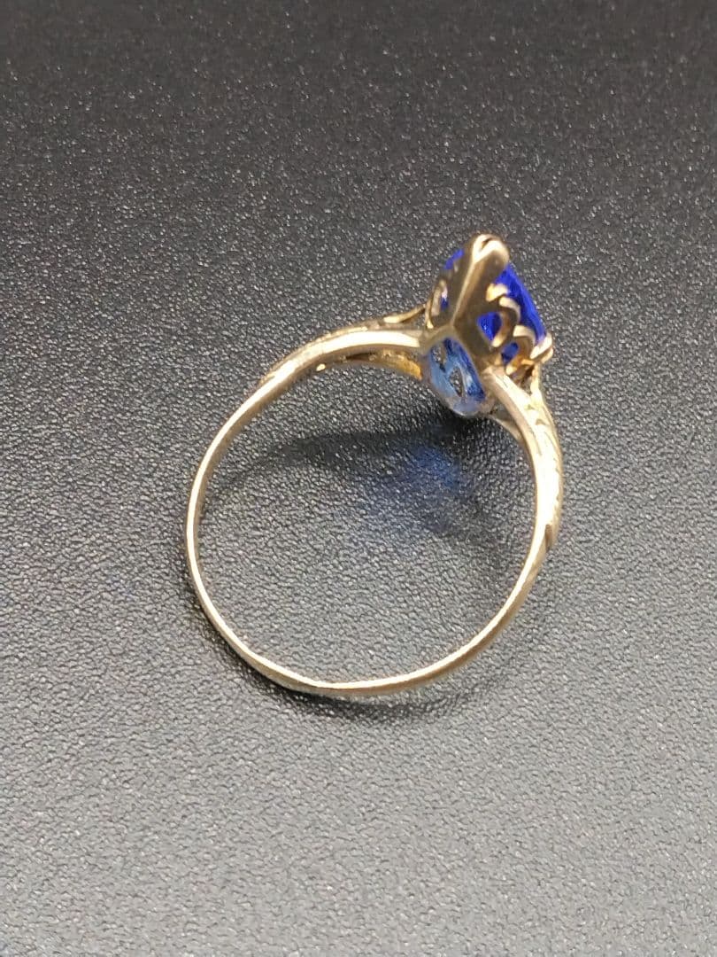 昭和レトロ】K18 ブルー合成石 彫金 透かし ヴィンテージリング 指輪
