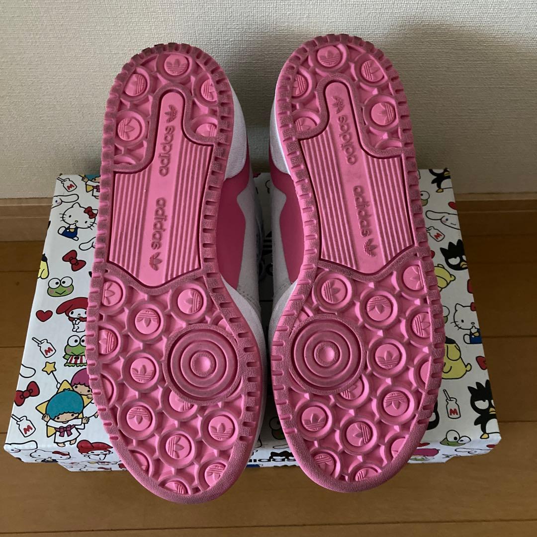 adidasアディダス　ハローキティ&フレンズ　フォーラムボールド　23.5cm