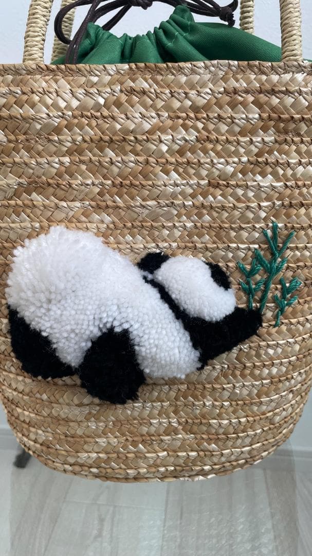 トレジャートプカピ アニマルかごバッグ もこもこ刺繡 パンダ - メルカリ