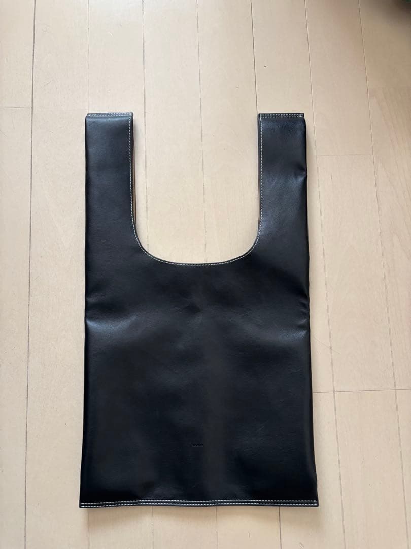 VASIC sac miniブラックレザートートバッグ - メルカリ