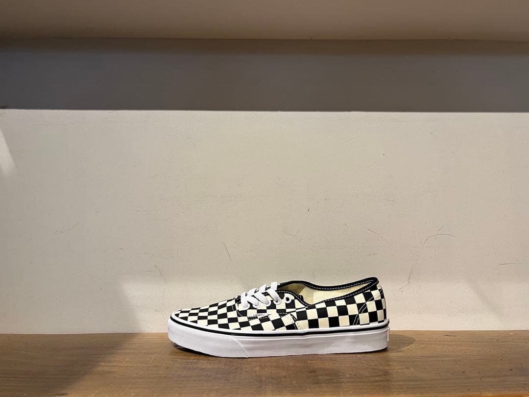 VANS AUTHENTIC checker 黒白 US正規品 赤箱 27cm - メルカリ
