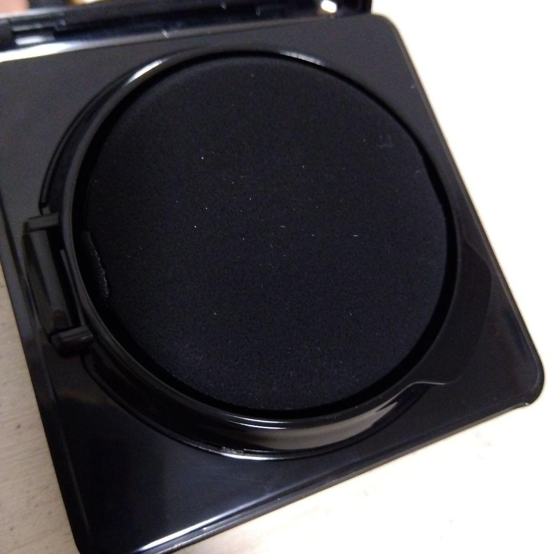 GIVENCHY ソワンノワールUVコンパクト ソワンノワール 日焼け止め