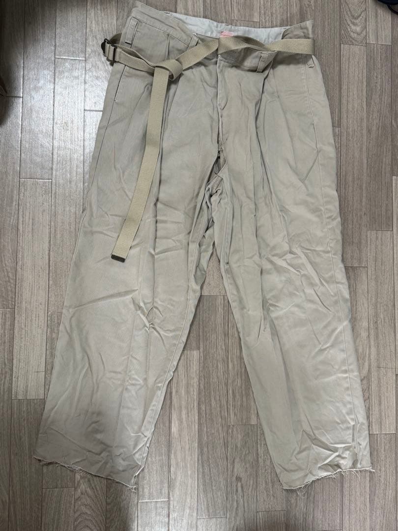 MAISON EUREKA ベージュ チノパン ベルト付き - メルカリ