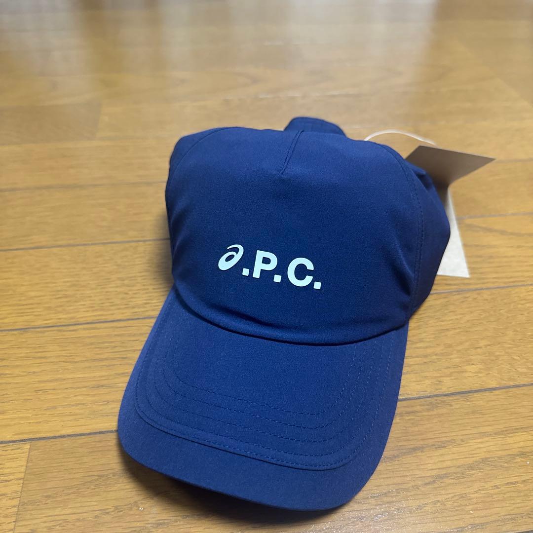 APCとasicsのテニスぼうし ASICS × A.P.C.のコラボレーションから新作テニスコレクションが発売