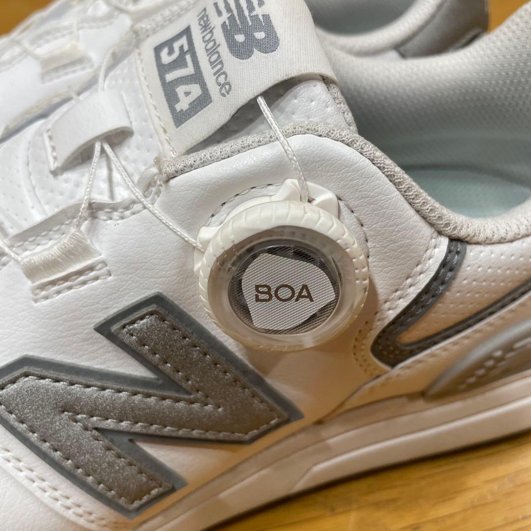 美品 ニューバランス 574 v4 SL BOA 4E 25.5UG574BC4