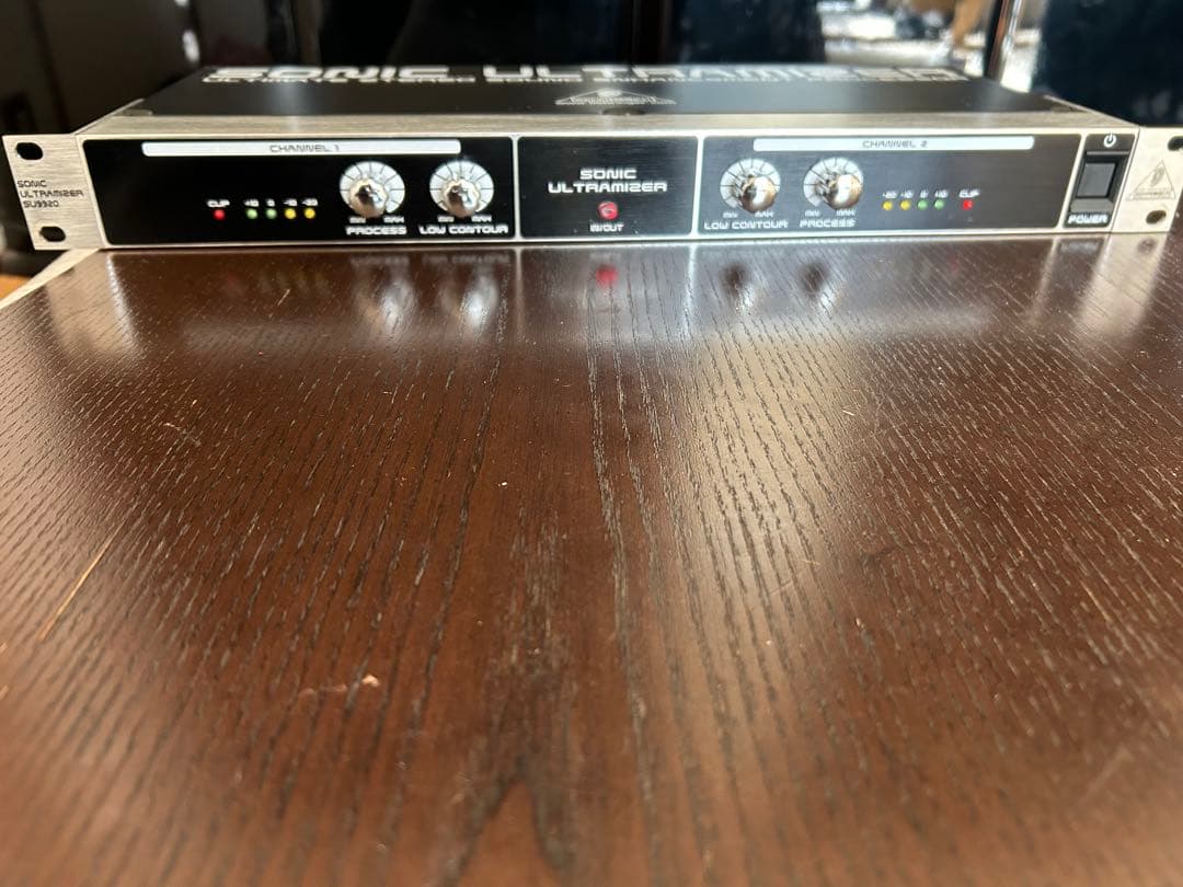 簡単操作で音に明瞭感、迫力を付加する2チャンネルプロセッサー NTT西日本】SmartNetcommunity αZXII Home(ビジネスフォン) - 法人