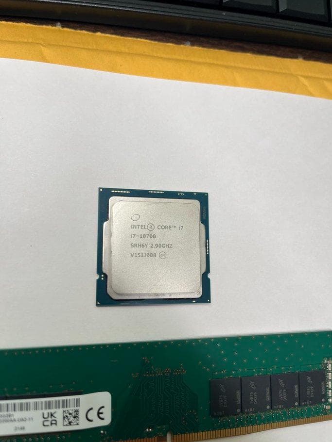 Intel Core i7-10700 DDR4-320016GB×2セット販売