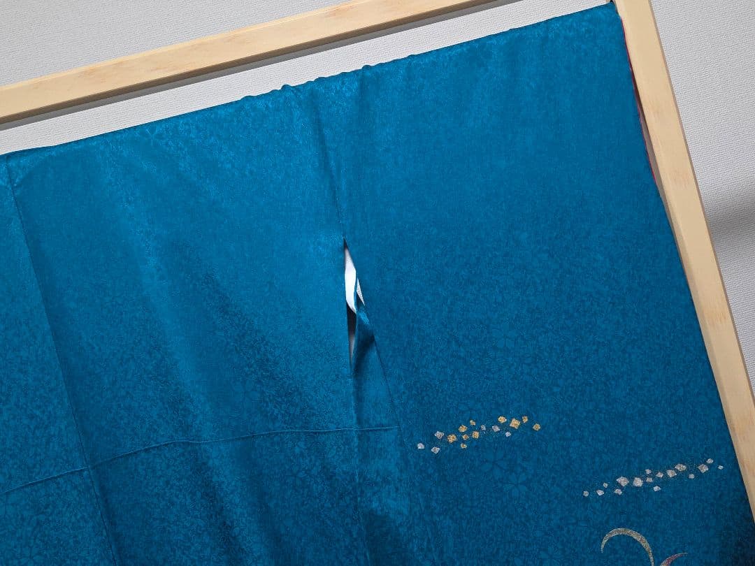 C5◇着物くつろぎ 桜に三日月模様 金銀彩 青緑 袷 正絹 成人式