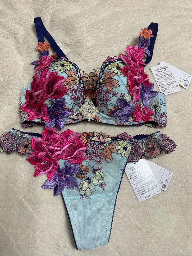 サルート 店舗限定 秋の七草 2025バージョン ブラジャー ショーツ