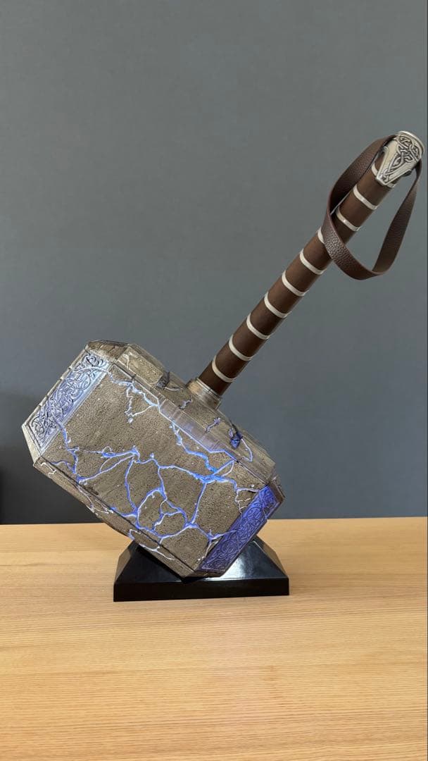 マーベル レジェンド・シリーズ ソー ムジョルニア ライト&サウンドエフェクト MARVEL ソー ライトアップ・インフレータブル・ムジョルニア（サウンド