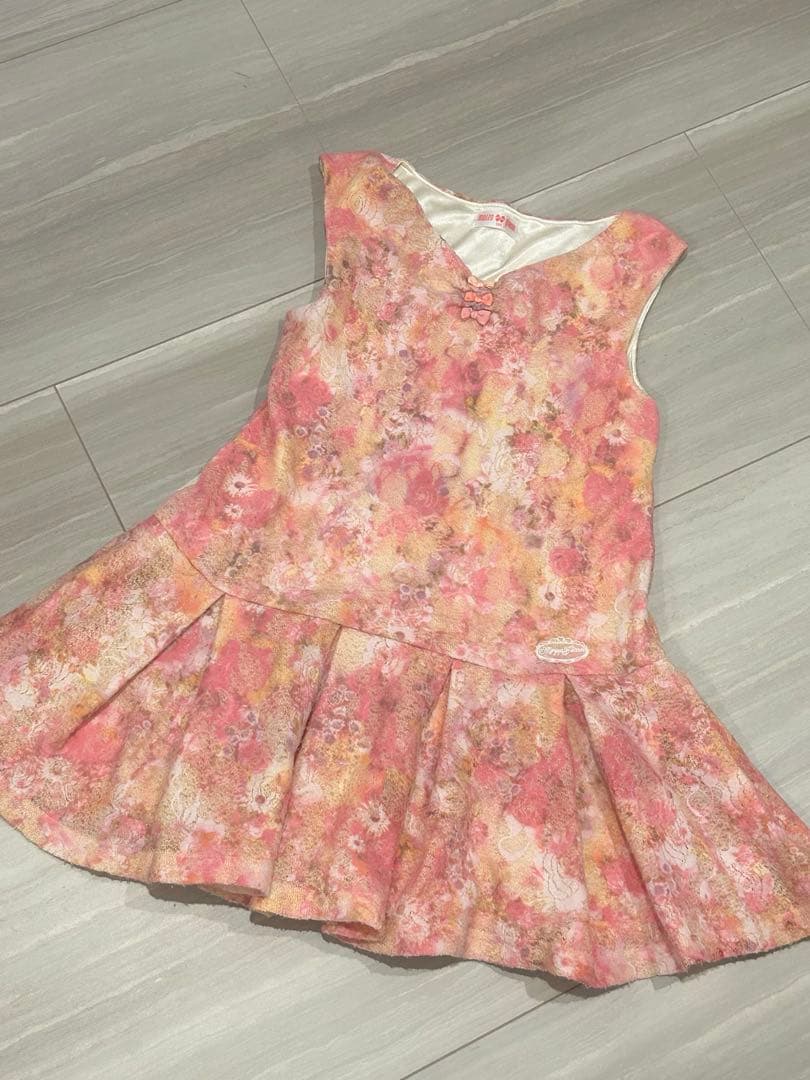 mezzo piano⭐︎花柄 ひだ付き ノースリーブワンピース - メルカリ