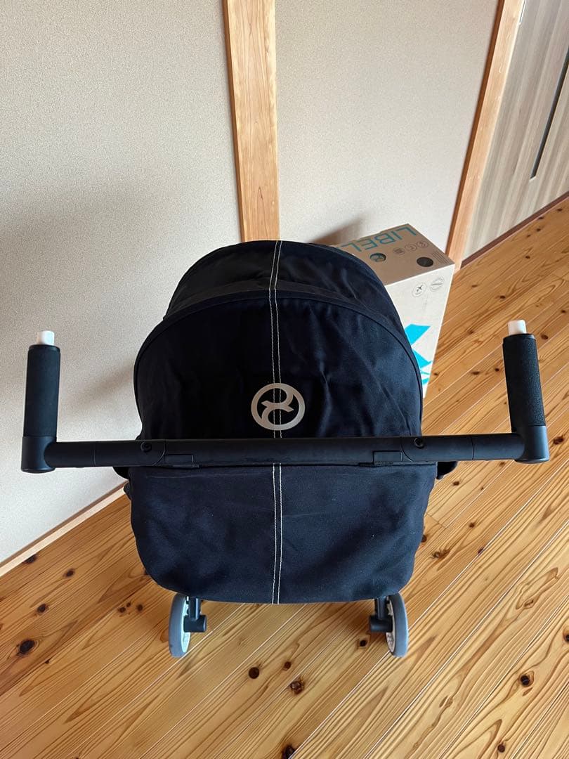 ト*ロ様 USED: Cybex Libelle ブラック ベビーカー (別売バ