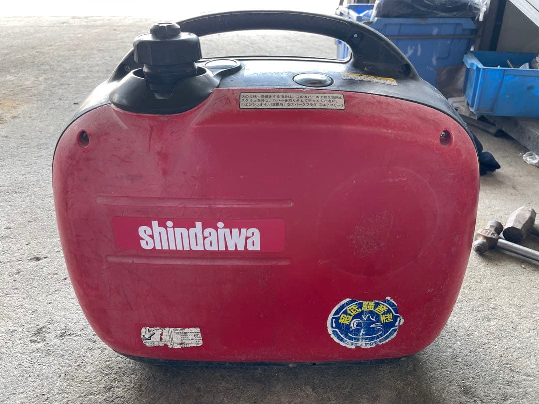 新ダイワ　1.6kva インバータ発電機　ポータブル発電機