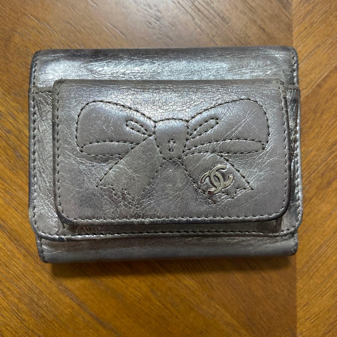 CHANEL シルバー リボン 三つ折り財布 #chanel #シャネル財布 - メルカリ