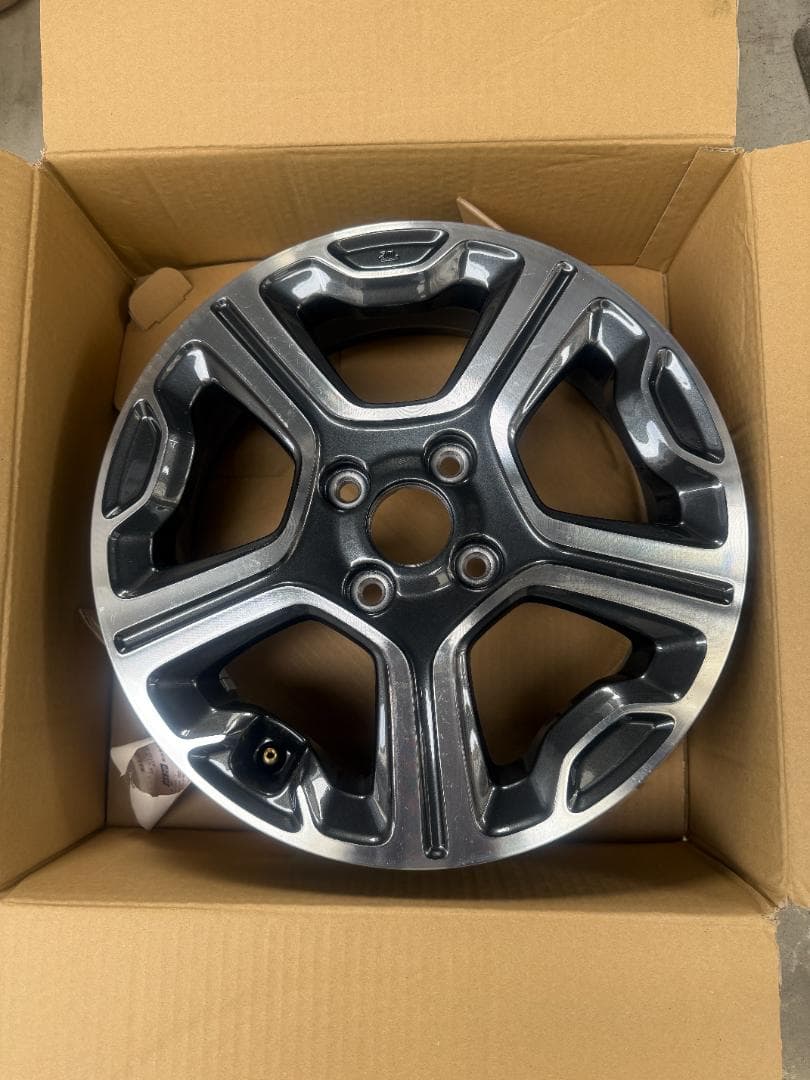 ハスラー 純正15インチ ブラック/シルバー 5スポークホイール - メルカリ