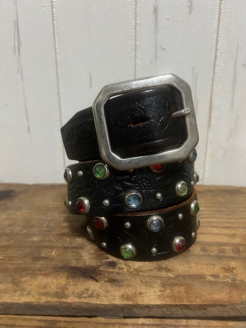 34inc HTCカラフルストーン付き黒レザーベルト 85 新品 HTC レザー スタッズ ベルト 34 ブラック 黒 アンティーク