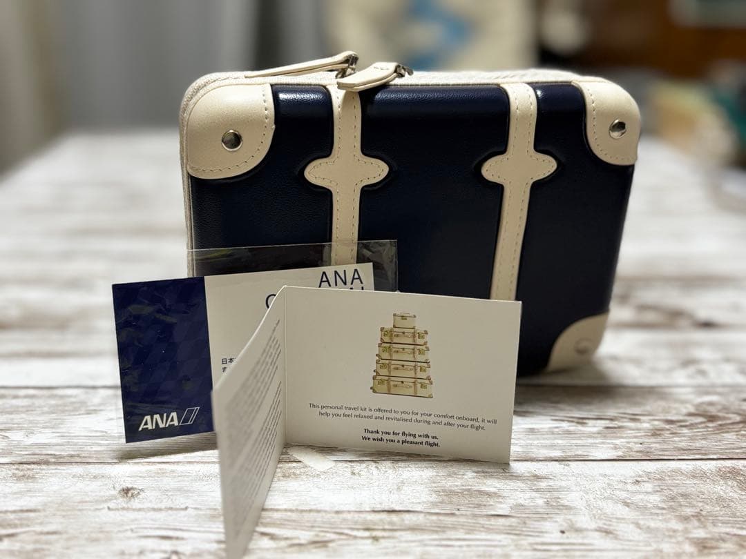 ANA トラベルポーチ ネイビー・アイボリー - メルカリ