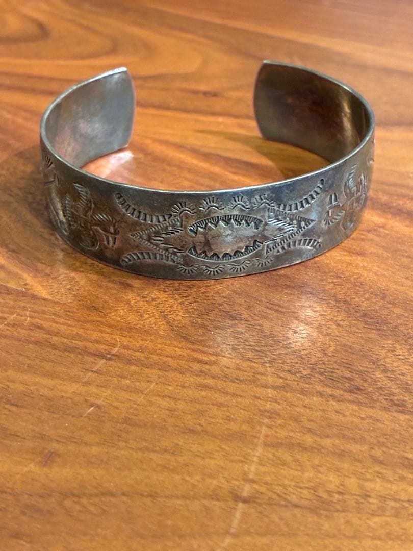 ナバホ　ヴィンテージ　バングル　卍　サンダーバード 1920-1940s】ナバホ ターコイズ & サンダーバード & スワスティカ 卍