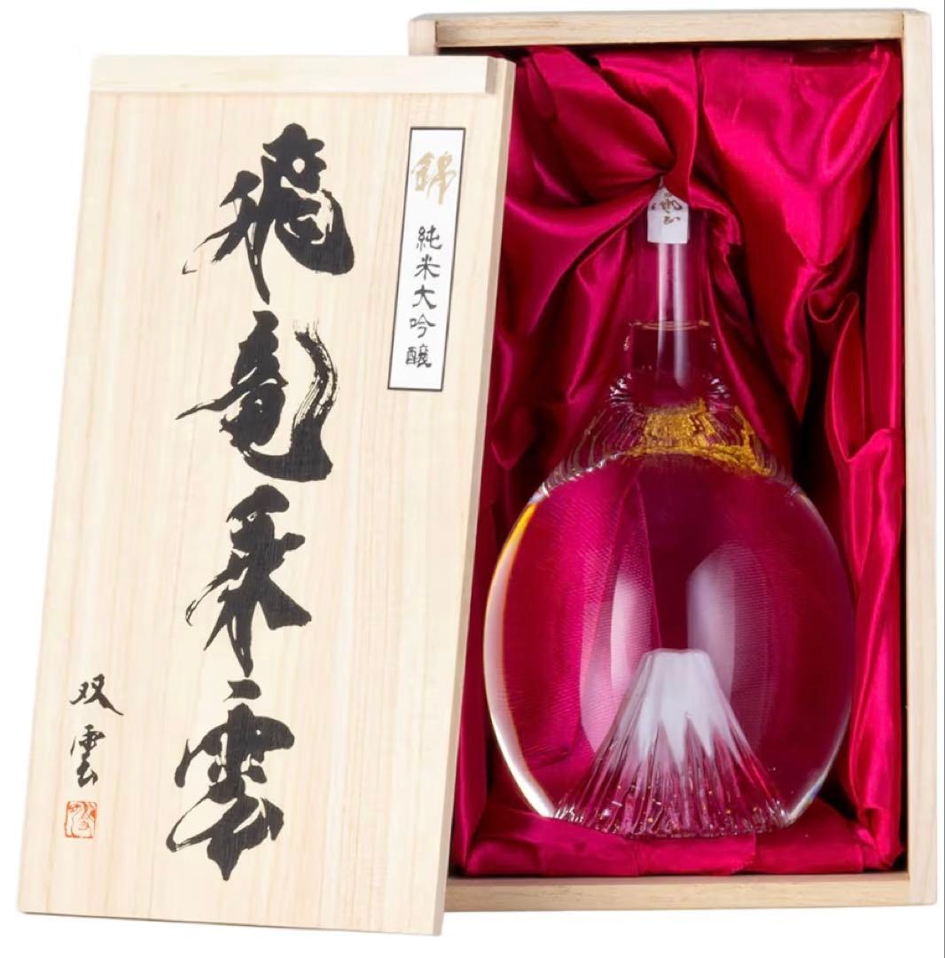 飛龍雲 純米大吟醸 LEDライト、リモコン付き 飛龍雲 純米大吟醸 LEDライト、リモコン付き 飛龍 純米大吟醸 1.8L