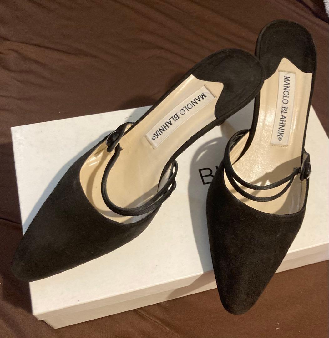＊ 　MANOLO BLAHNIK ブラックミュール 37 Manolo Blahnik Black Suede Pointed Toe Heels, Size 37